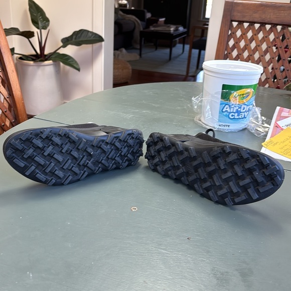 ECCO Biom 2.1 X Country
Women's Textile Trail Running Shoe
Size 5- 5-1/2
EUC - Picture 5 of 8